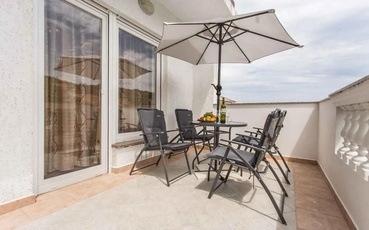 Apartments In Vrbnik/Insel Krk 36005 Croatia