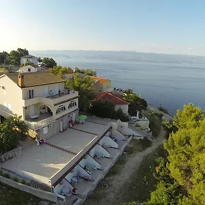 Anka Apartment