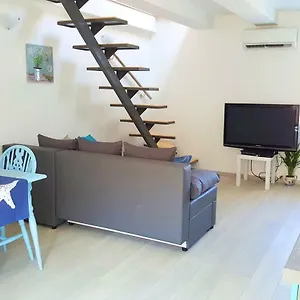 Vrbenka Apartment